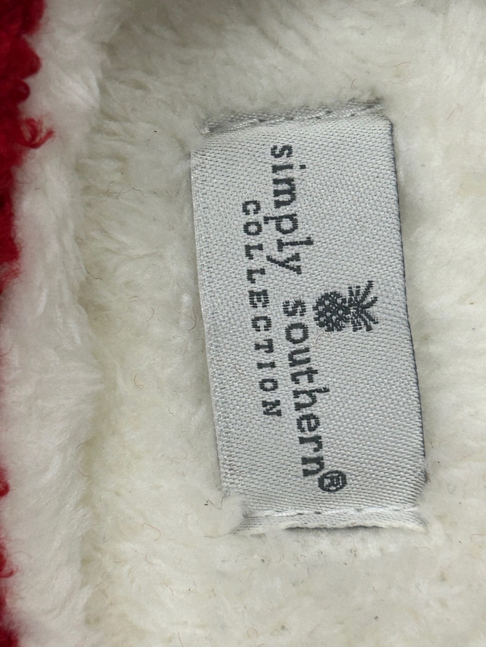 Simply Southern M/L Santa Belt Fuzzy Holiday Slippers NWT - Picture 5 of 7